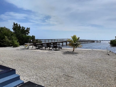 OCEAN FRONT PARADISE/290 ft PRIVATE DOCK/AWESOME VIEWS