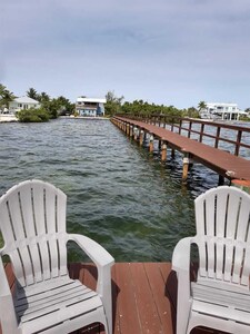 OCEAN FRONT PARADISE/290 ft PRIVATE DOCK/AWESOME VIEWS