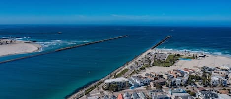 Stunning view of the Jetty and South Mission Beach