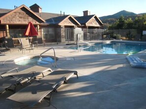 Community pool and jacuzzi.