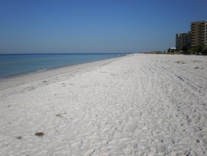 White sand, clear water, sunshine, ahhhhhhh....