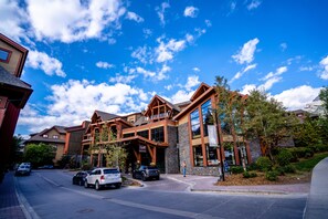 Front of Solara Resort with parking garage on left of resort