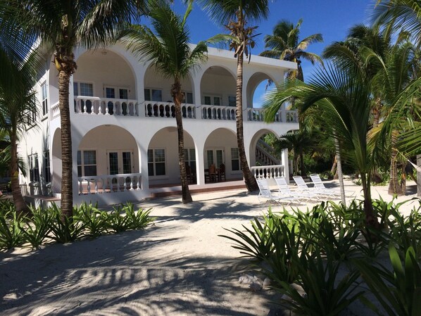 Beach front accommodations - complete with boat and captain
!