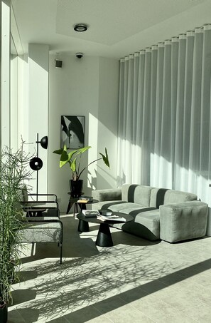 Sittområde i lobbyn