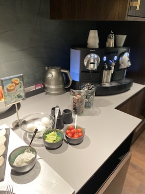 Buffetaamiainen