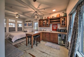 Studio | Kitchenette