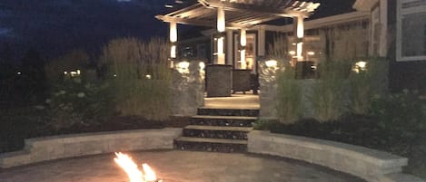  Propane gas fire pit only available on rental of suite A 