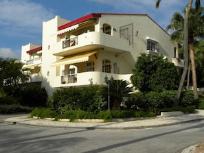 The apartment with ocean view