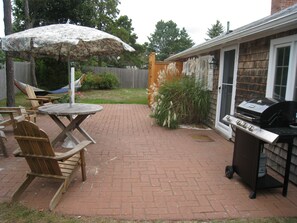 Back yard BBQ paradise