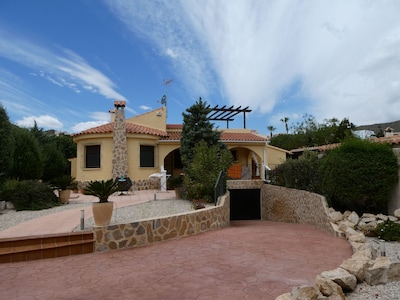 Super Villa Oriola with private swimming pool in lovely Spanish garden