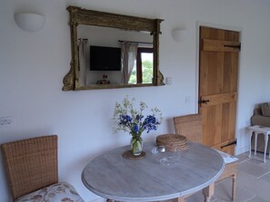 Foxglove dining table