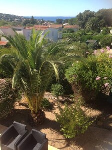 Porticcio: Klimatisiertes Haus mit Garten 800 m vom Strand entfernt 