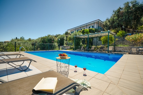 Share the pool experience