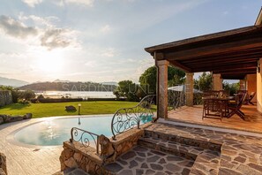 Balcony / Terrace / Patio, Building Exterior, Pool, Scenic View