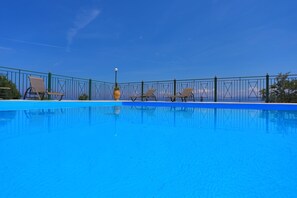 Serenity %26amp%3B security secured pool