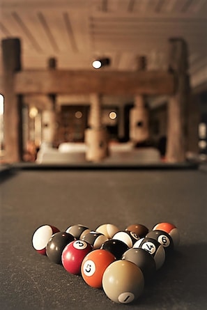 Billards