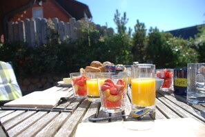 Terrasse und Garten