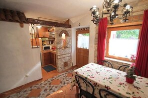 The Kitchen and dining area, in the beautiful Istrian style