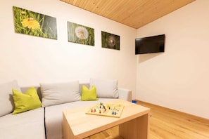 gemĂŒtliches Sofa