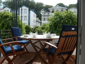 Blick vom Balkon auf die Wilhelmstraße