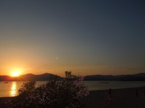 la magie du coucher de soleil, sur les sanguinaires, vue de la terrasse