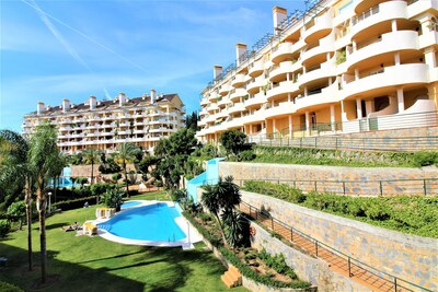 Beautiful 2 bedroom apartment close to Puerto Banus with panoramic views