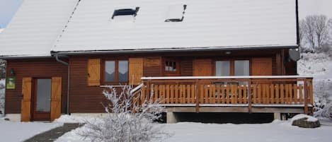 Le chalet des 4 Saisons sous la neige
