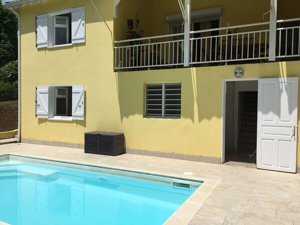 Accès bas de villa