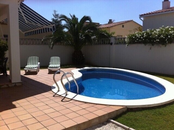 Pool and garden