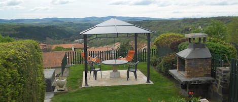 Pergola sur la terrasse, pour les vacanciers