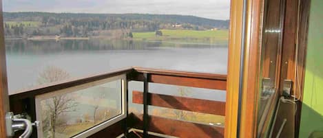 le balcon et le lac