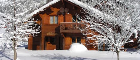 Chalet Arthur in winter