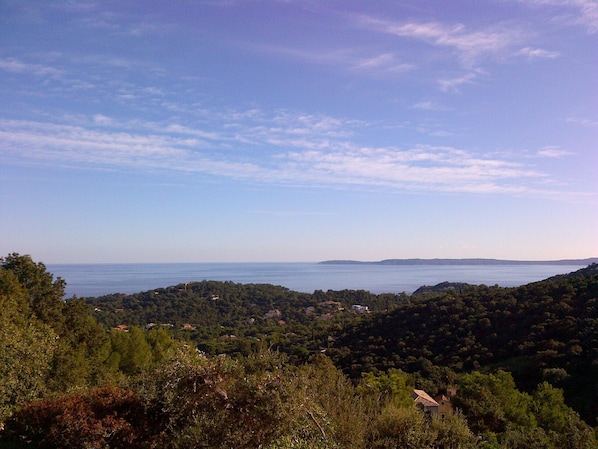 La vue sur l'ile du Levant