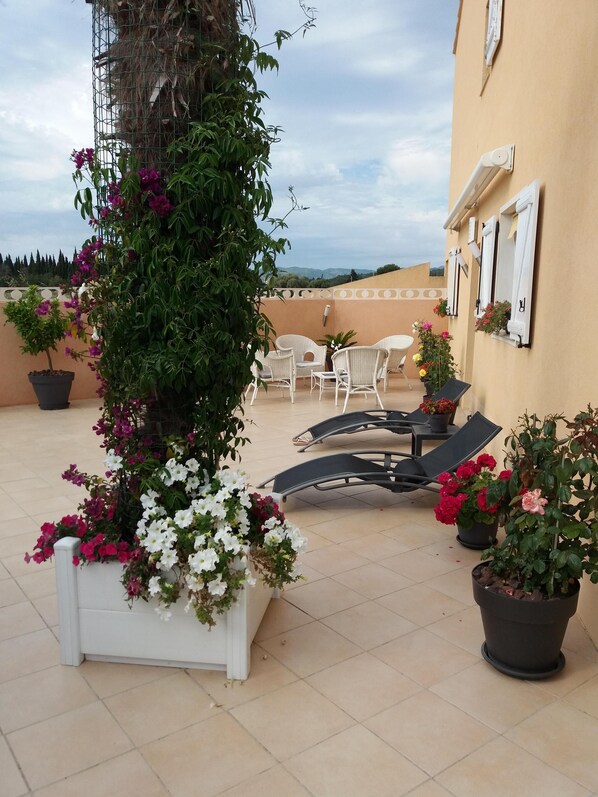 Terrace/patio