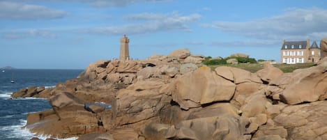 Côte de Granit Rose - Phare de Ploumanach