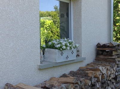 Gite au dessus d'Annecy le Vieux pour 4 à 5 personnes entre lac et montagnes.