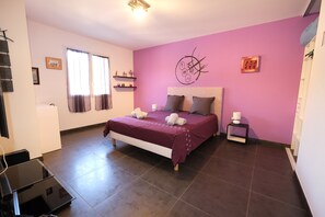Holiday rental AUREILLE villa to rent 2 bedrooms