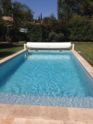 Piscine 8 m x 4m sécurisée