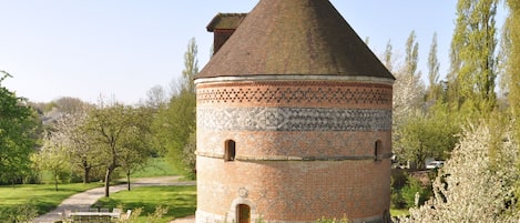 Le Colombier ***, connu comme l'un des plus beaux gîtes de Normandie