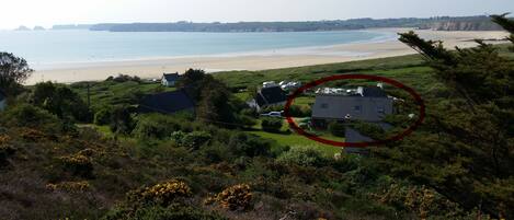 La maison près de la grande plage de Goulien