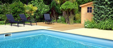 grande piscine privée 12 m x 6 m