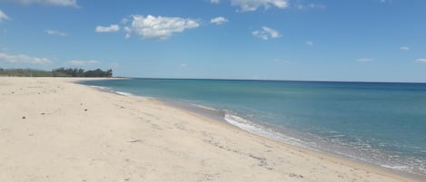 24Marine de Solaro location pour 4 pers plage de sable à pied à 500m