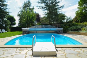 Swimming pool with dome