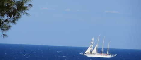 VUE SUR LA MER DEPUIS LA TERRASSE