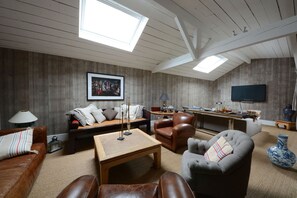 Relaxation area in the large living room