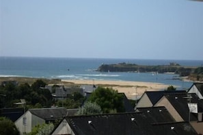 Vue sur la plage ou l’océan