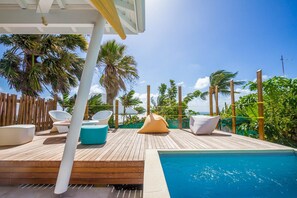 Iguane House villas & Micro Spa Villa Passion espaces terrasses et piscine