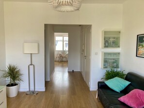 Living room, view to the Kitchen
