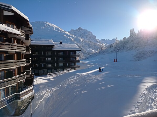 Snow and ski sports