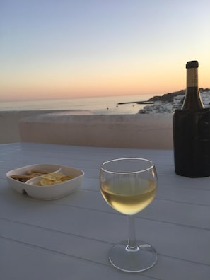 COUCHER DE SOLEIL PENDANT L'APERITIF...